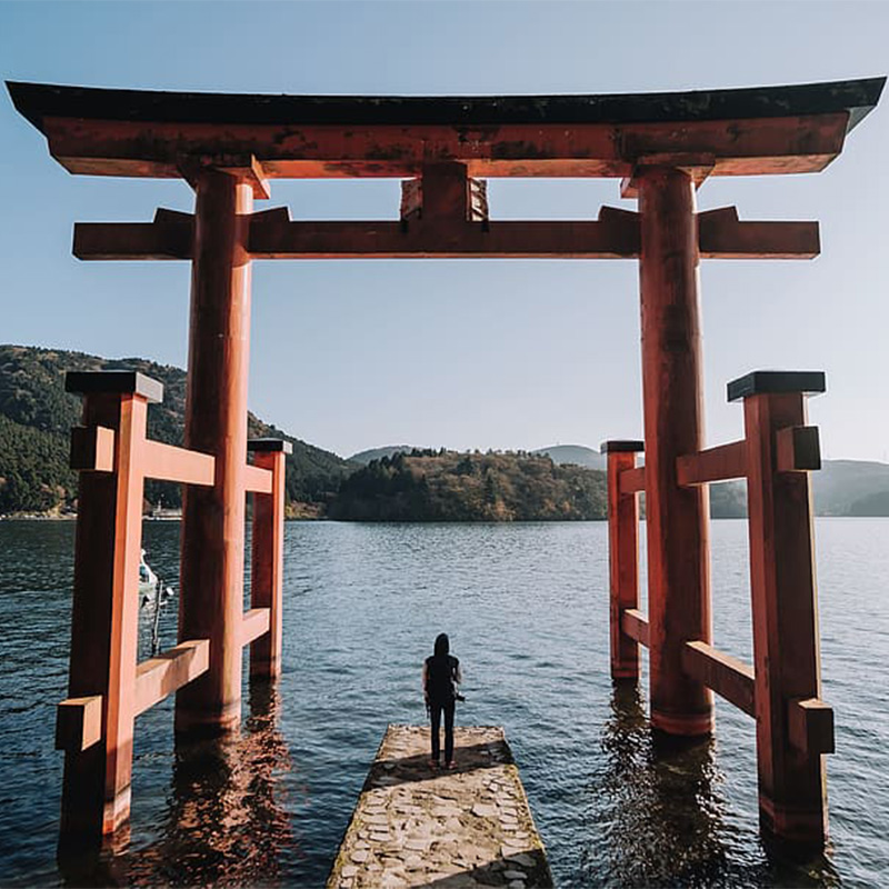 Content-Program-Japan-Tokyo-โทริอิ สีแดงริมทะเลสาบฮาโกเนะ ณ ศาลเจ้าฮาโกเนะ